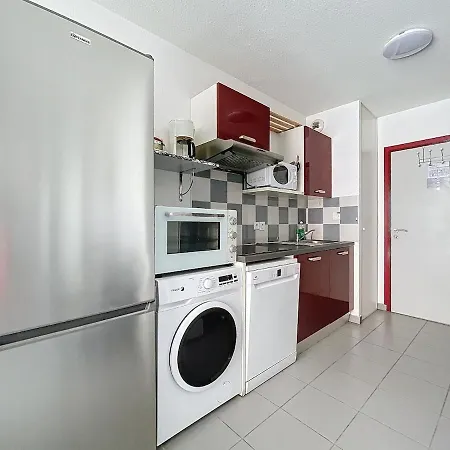 3304-t3 Dans Avec Piscine